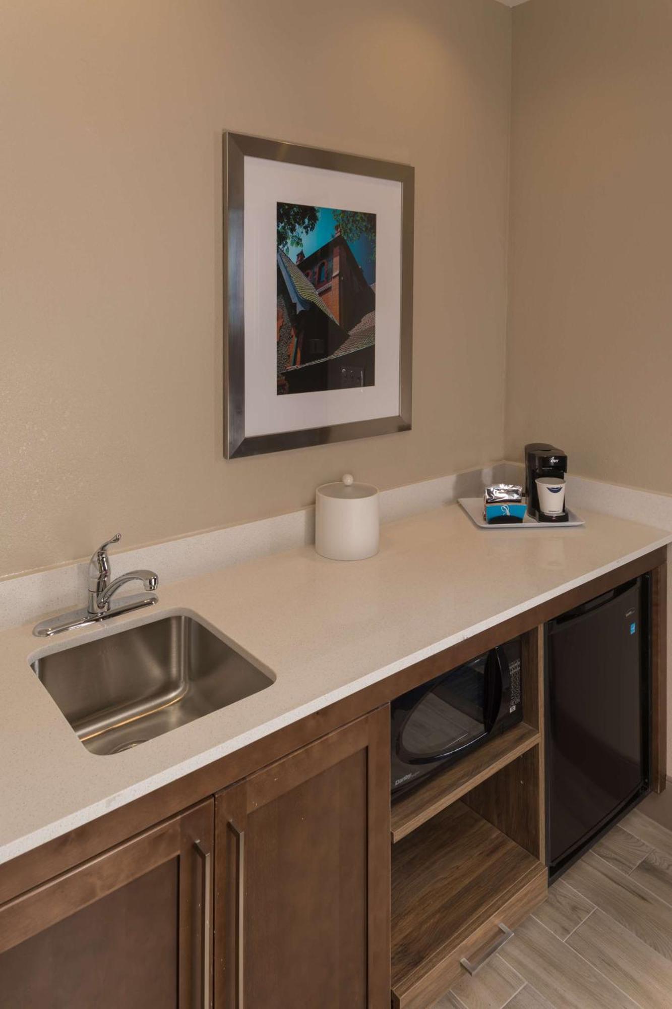 Hampton Inn & Suites-Asheville Biltmore Village, Nc Bagian luar foto