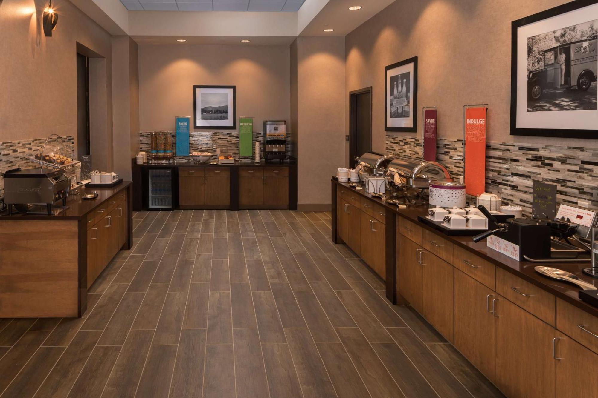 Hampton Inn & Suites-Asheville Biltmore Village, Nc Bagian luar foto